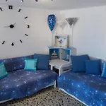 Appartement Right On The Beach- Beachfront-best Unit -paros *