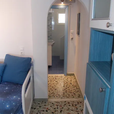 公寓 Right On The Beach- Beachfront-best Unit -paros *