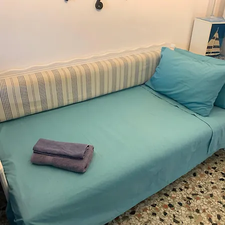 公寓 Right On The Beach- Beachfront-best Unit -paros *