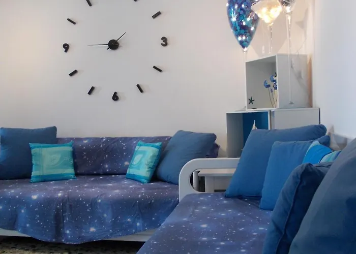 Right On The Beach- Beachfront-best Unit -paros Apartmán Alikí