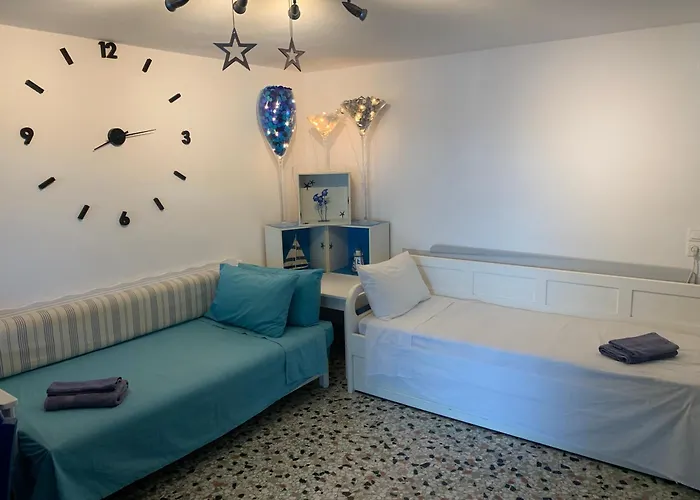 Right On The Beach- Beachfront-best Unit -paros Apartamento Alikí